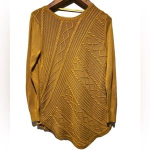 Cupio Cable Knit Pullover Sweater in Mustard